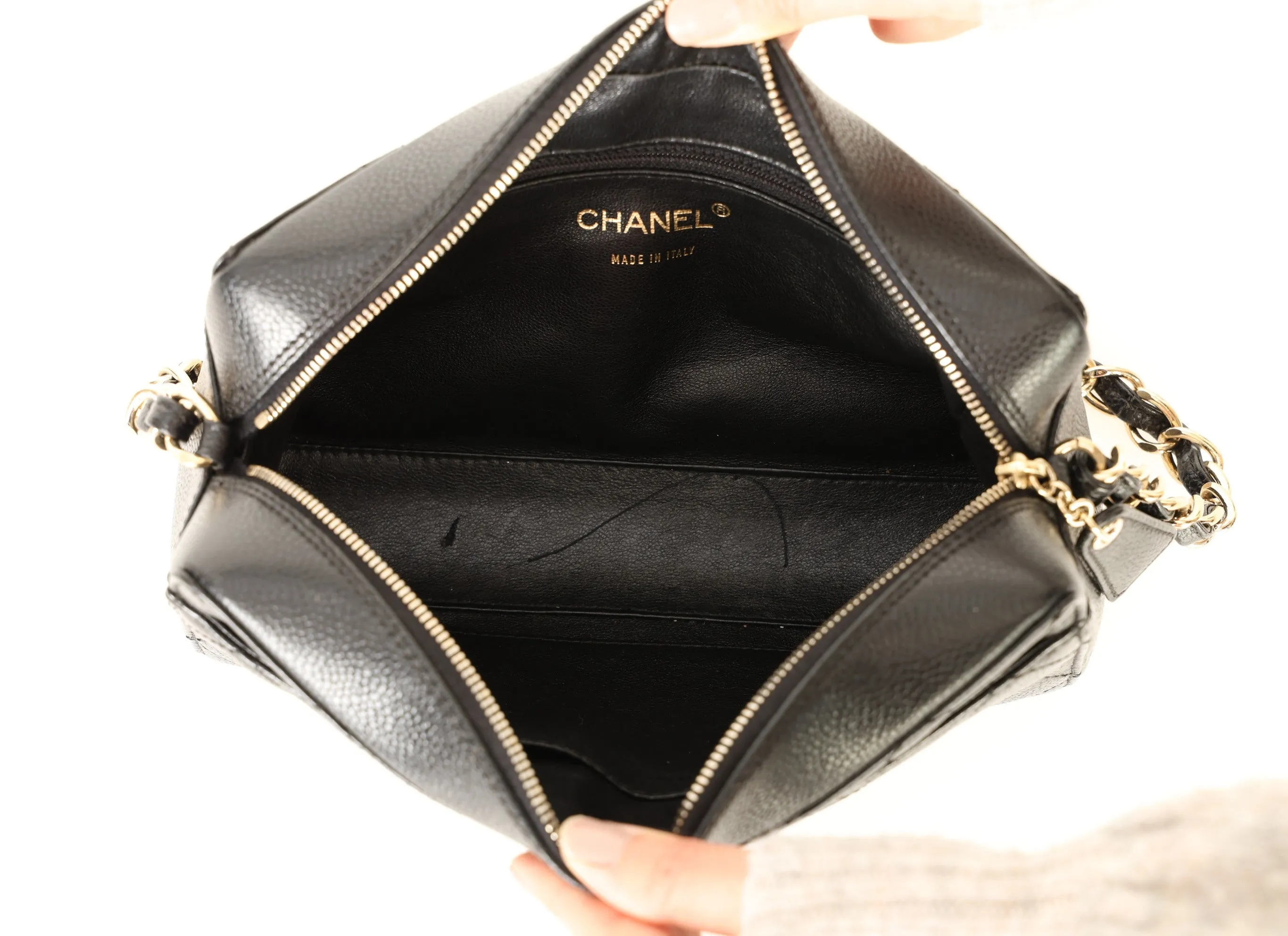 Chanel 2002 Caviar Chain Shoulder Bag