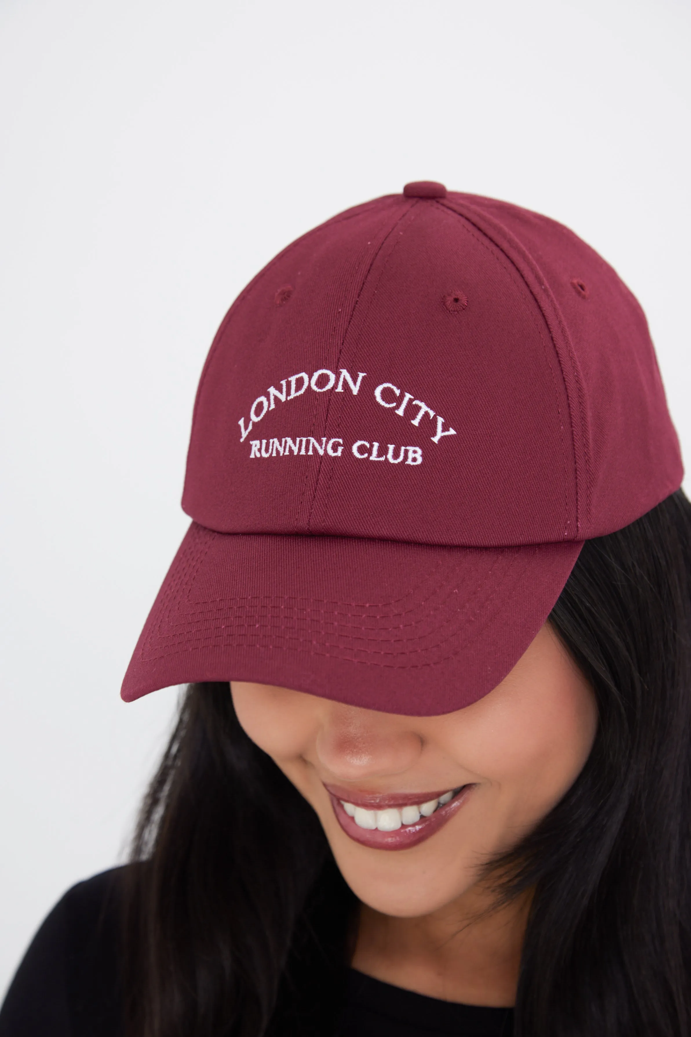 'London City Running Club' Cap in Burgundy Red