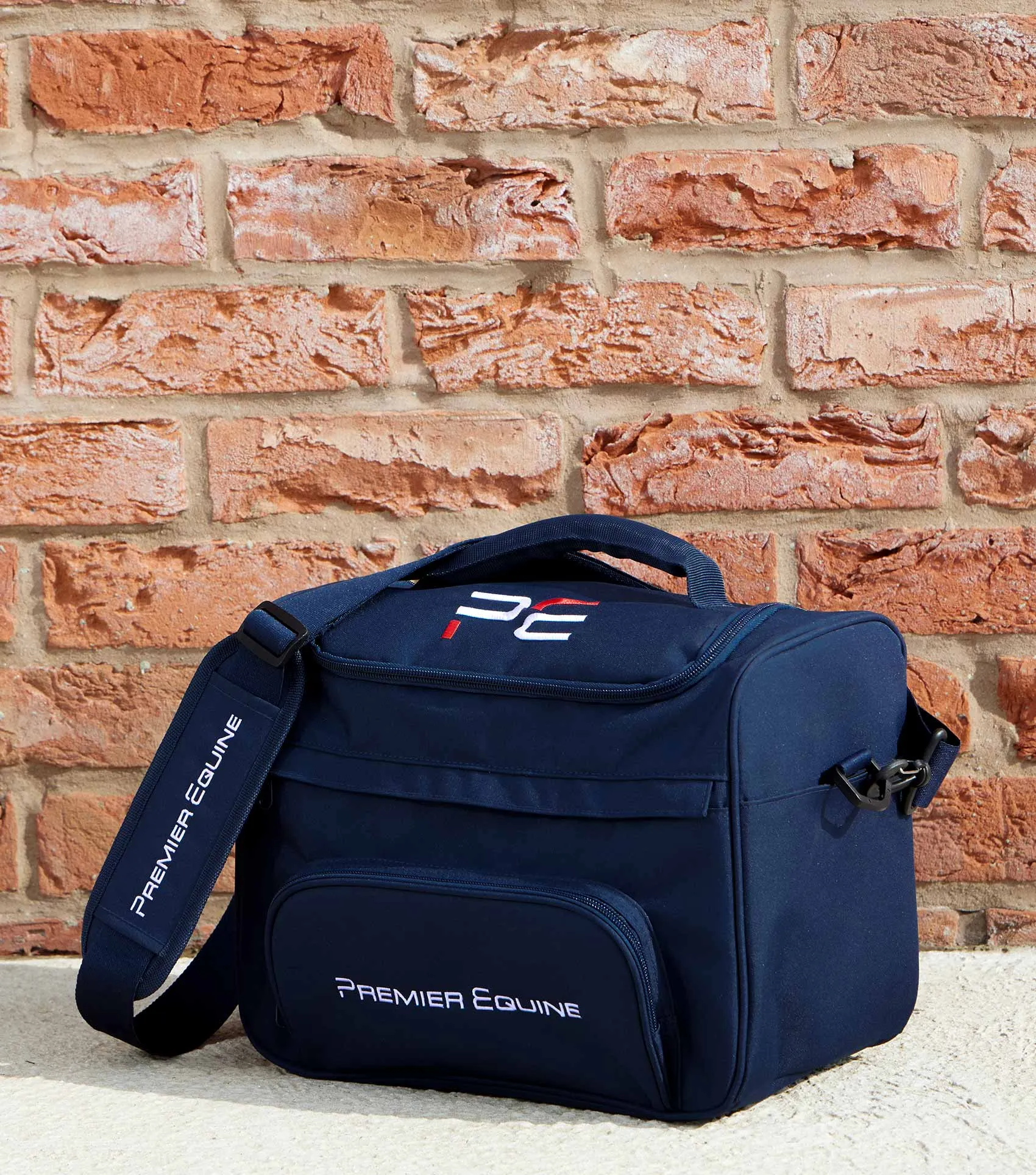 PE Team Grooming Bag Navy